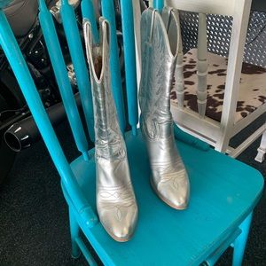 Miranda Lambert cowboy boots. Worn once!